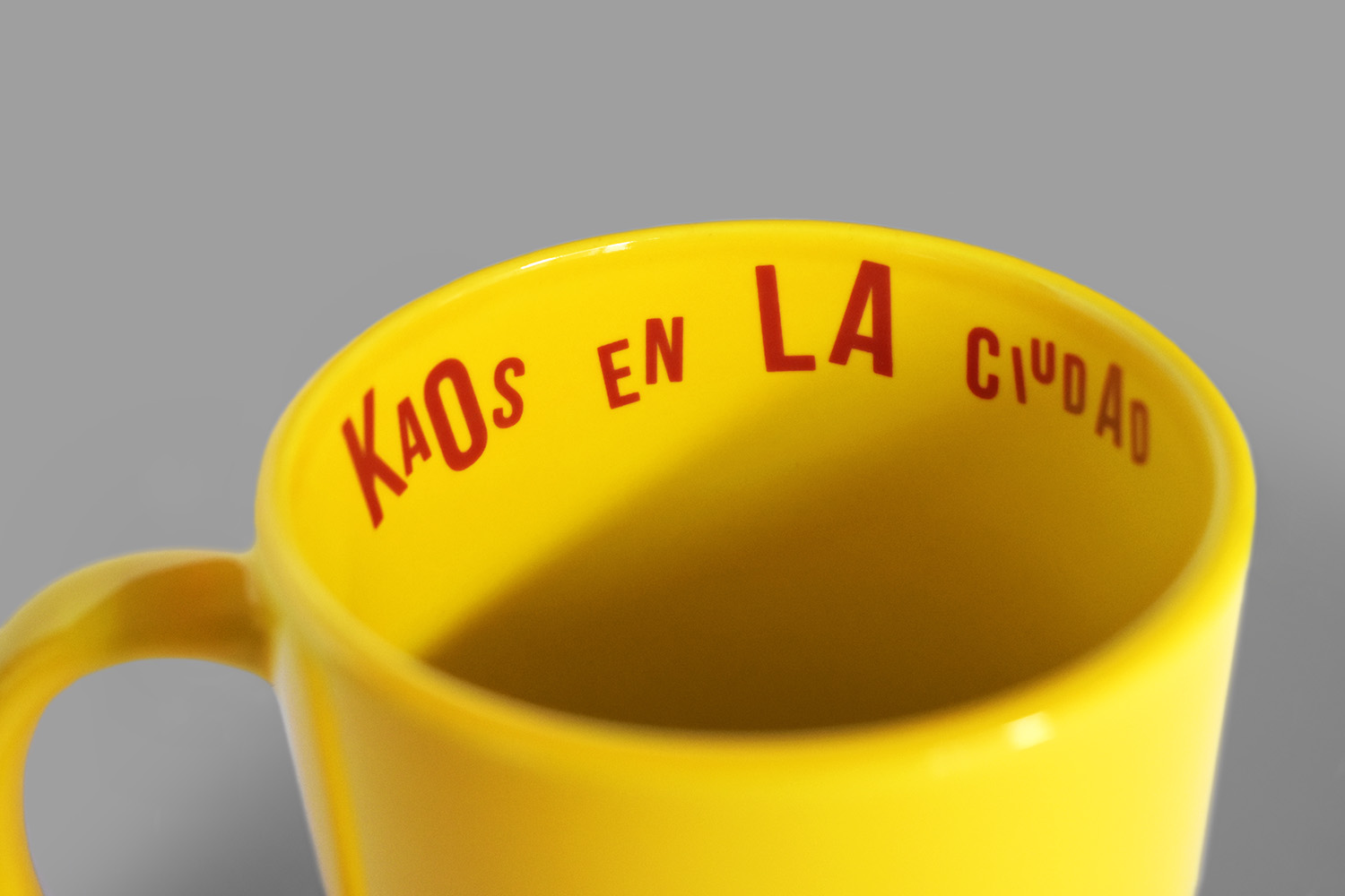 Kaos en la ciudad El kaos interior Hola Por Qué